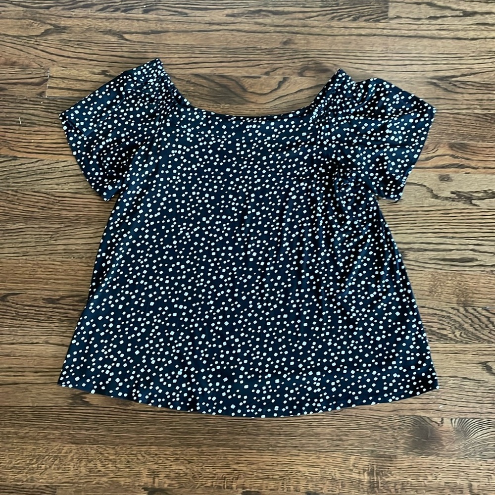 NWT, J.Jill Black & White Wearever Top!